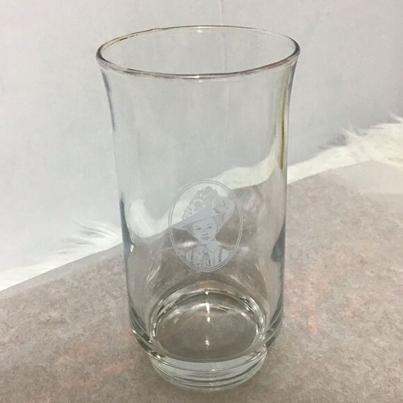 Avon Mrs Albee Logo Drinking Glasses 6 Piece Set - Picture 1 of 6